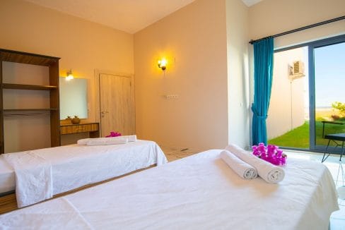 Villa Silver 20