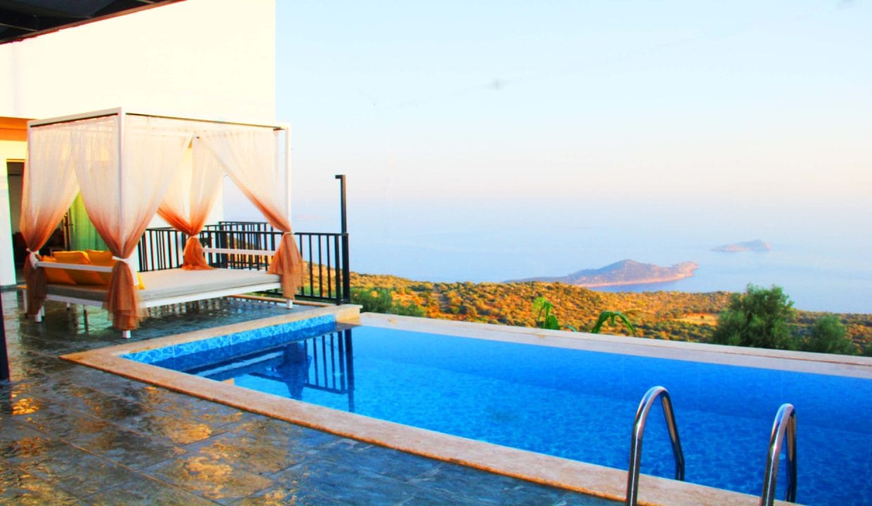 Villa Mulberry 10.1.