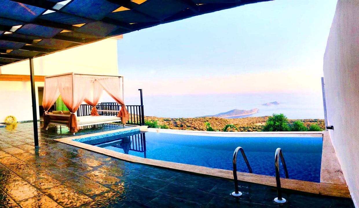 Villa Mulberry 10.2.