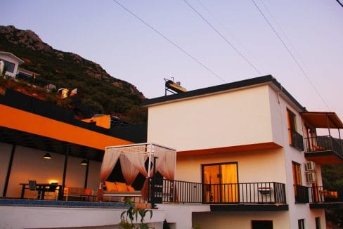Villa Mulberry 10.6.