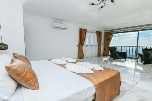Villa Mulberry 4.10.
