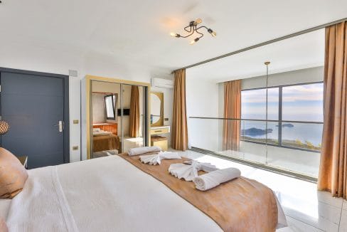 Villa Mulberry 5.11.