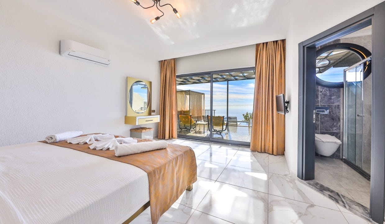Villa Mulberry 5.14.