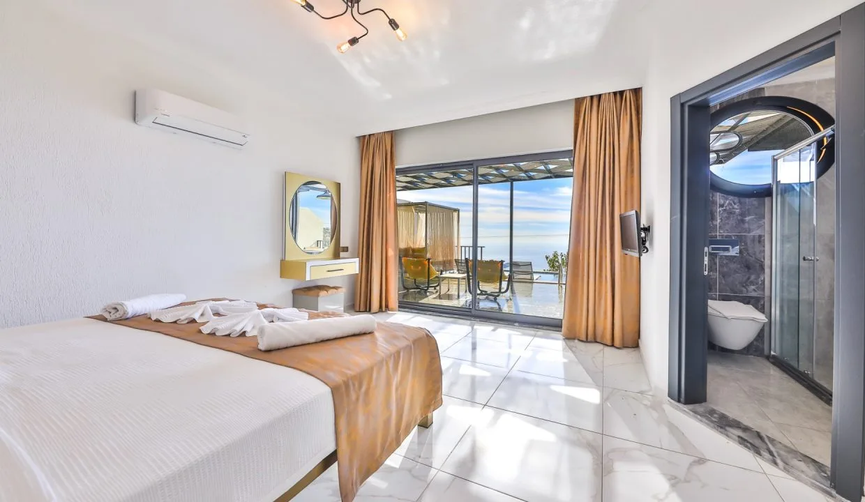 Villa Mulberry 5.14.