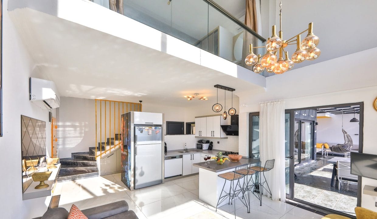 Villa Mulberry 5.19.