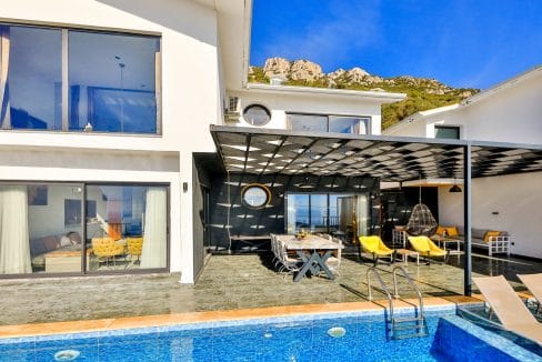Villa Mulberry 5.4.