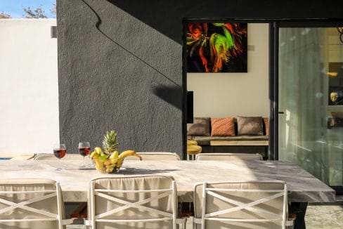 Villa Mulberry 5.8.