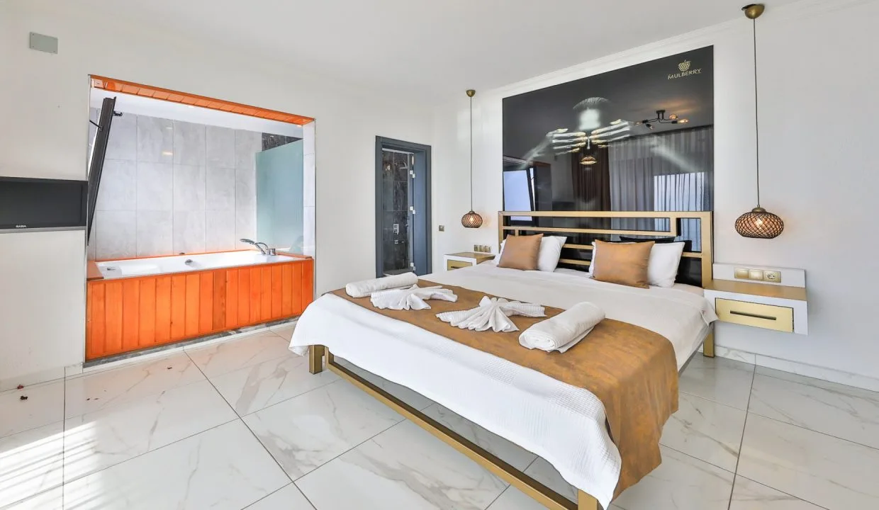 Villa Mulberry 7.11.