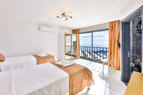 Villa Mulberry 7.13.