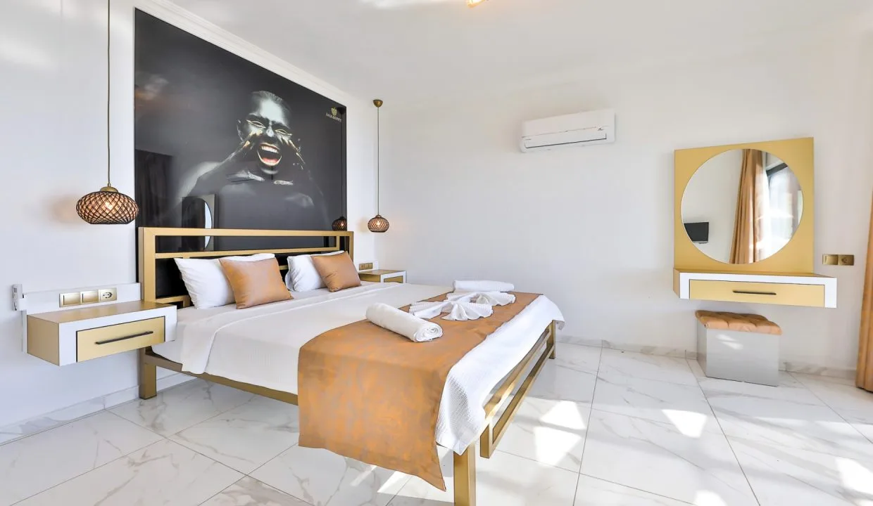 Villa Mulberry 7.16.