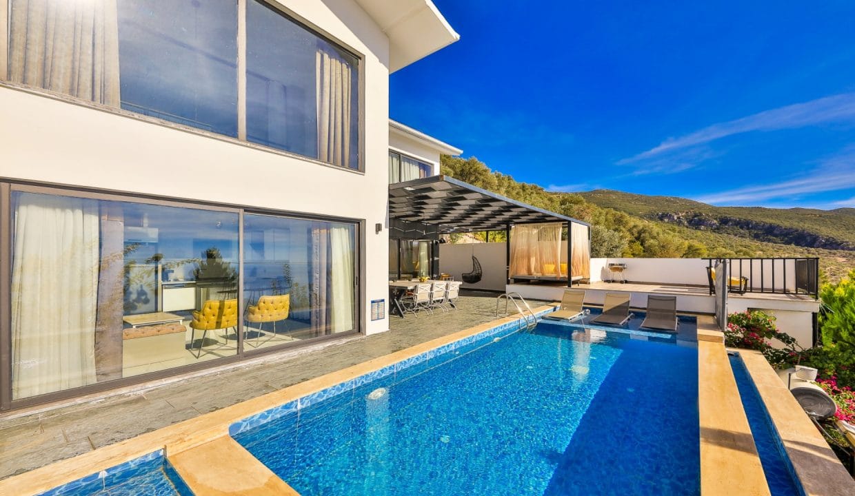 Villa Mulberry 7.3.