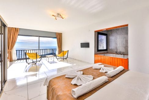 Villa Mulberry 8.11.