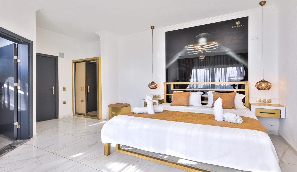 Villa Mulberry 8.18.