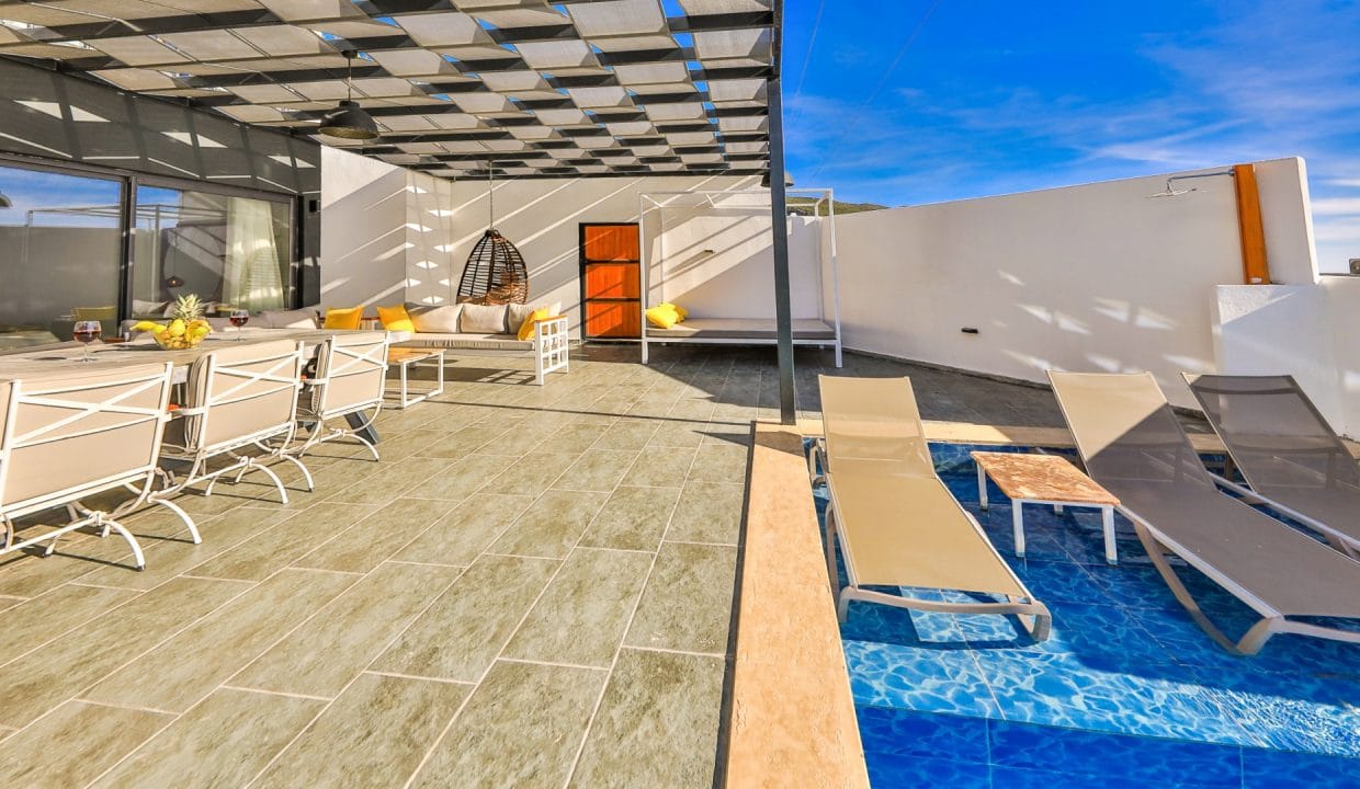 Villa Mulberry 8.3.