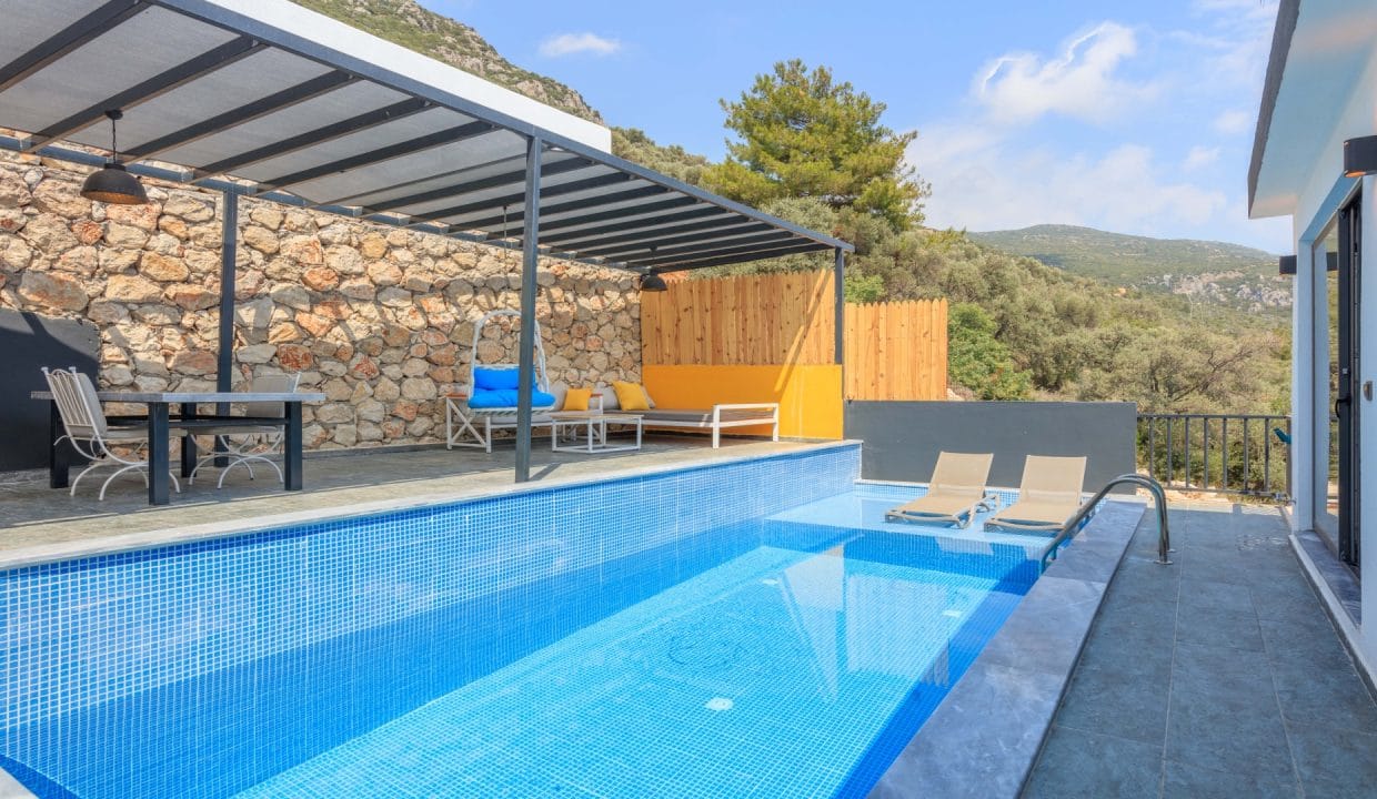Villa Mulberry 9.4.