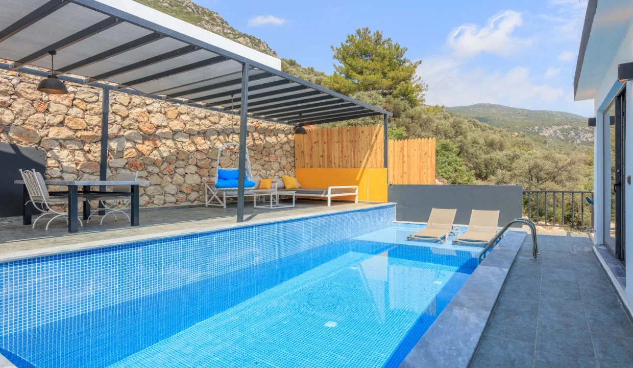 Villa Mulberry 9.4.